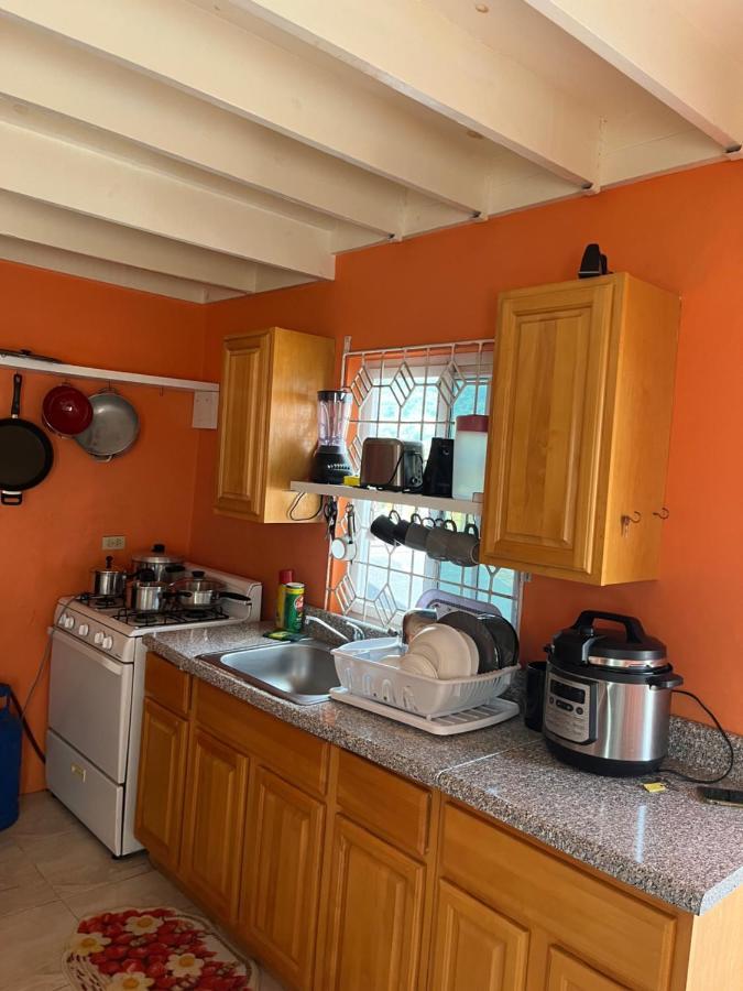 Cool Breeze Mobay Apartment Montego Bay Exterior foto